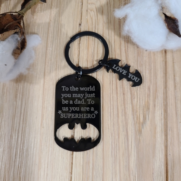 🦇🦇NEW🦇🦇AWESOME!! Super Hero Father's Keychain in BLACK 🦇🦇 - Picture 9 of 13